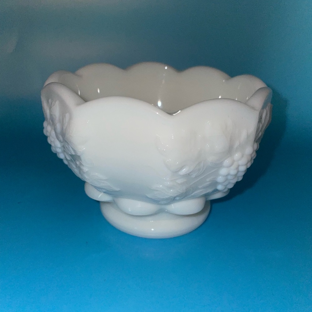 Footed Oyster Grape Milk Glass